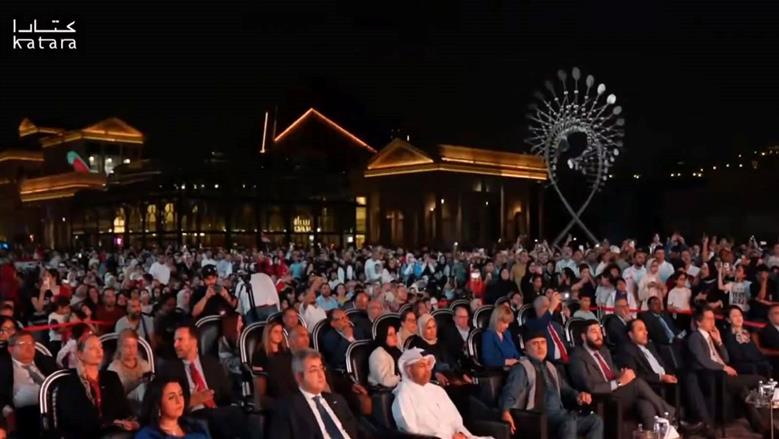 احتفال المصريين في قطر بالمتحف المصري الكبير