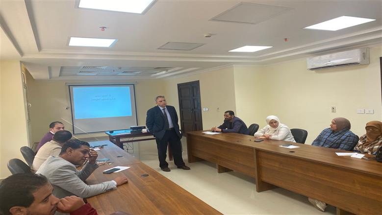خلال فعاليات الدورة التدريبية بجامعة مطروح حول الإدارة الجامعية