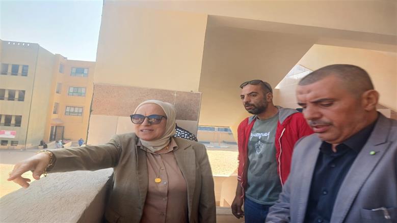 جولة على المدارس