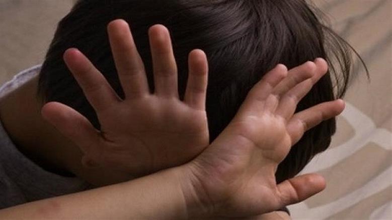 5 طرق للإبلاغ عن جرائم الاعتداء والتحرش بالأطفال.. تدخل فوري على مدار الساعة