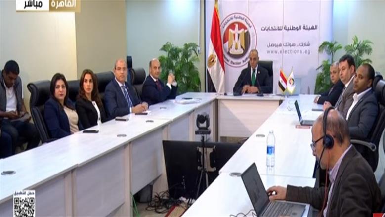 انتظام التصويت في أول أيام المرحلة الثانية لانتخابات النواب بهولندا وبوليفيا وغانا