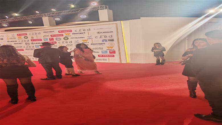 «مدينة من نيجيريا».. أول ظهور للفنانة السودانية إسلام مبارك بختام «القاهرة السينمائي»