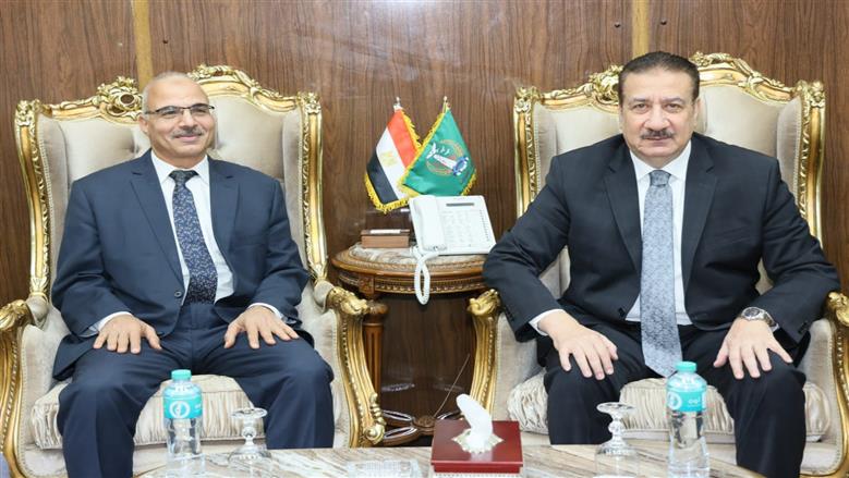 محافظ المنوفية يتابع المشروعات الجاري تنفيذها مع وفد بنك الاستثمار القومي 