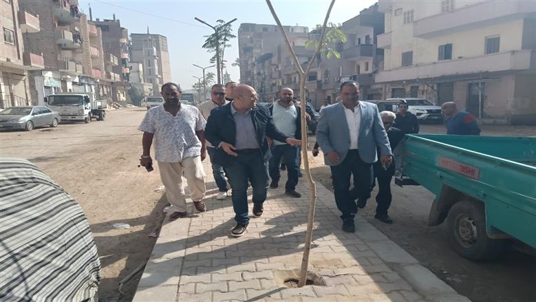 نائب محافظ الجيزة في جولة لمتابعة مشروعات الرصف بمدينة الحوامدية
