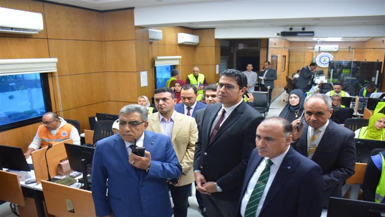 محافظ الدقهلية يتفقد سير اللجان الانتخابية عبر الشبكة الوطنية للطوارئ والسلامة 