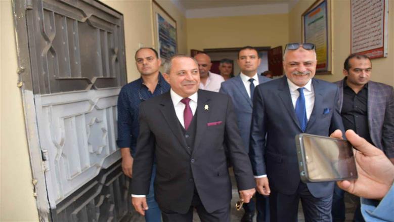محافظ بورسعيد يتفقد لجان الانتخابات