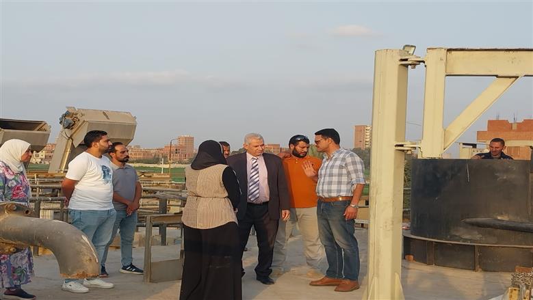 جولة رئيس شركة مياه الشرب والصرف بالقليوبية