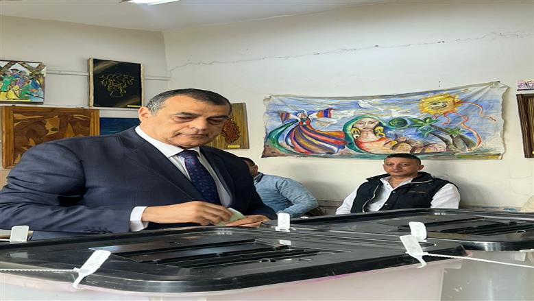 وزير الإنتاج الحربي