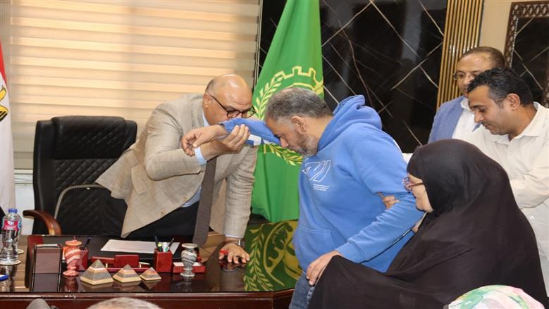 لقاء محافظ القليوبية 