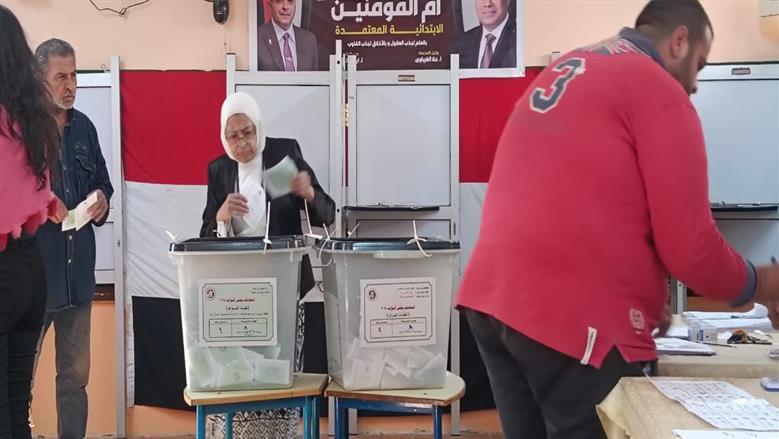 توافد الناخبين على لجان بورسعيد 