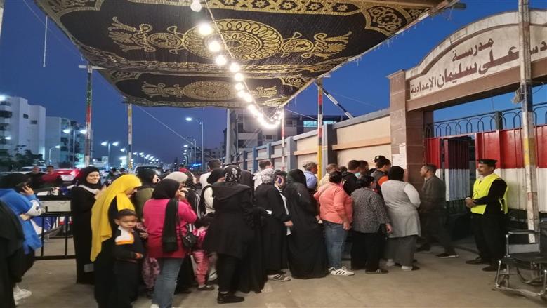 توافد الناخبين على لجان بورسعيد 
