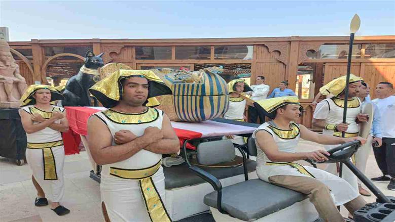موكب فرعوني في الغردقة