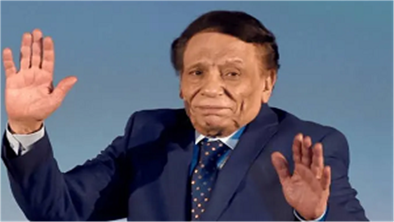 وفد إماراتي يزور الزعيم عادل إمام في منزله (صور)