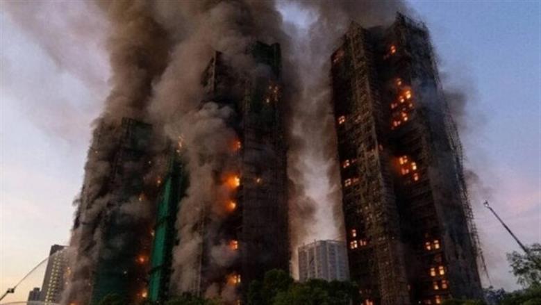 ارتفاع ضحايا حريق المجمع السكني في هونج كونج إلى 128 قتيلا و200 مفقود