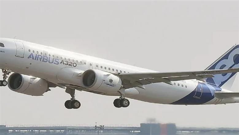 طائرة إيرباص 320