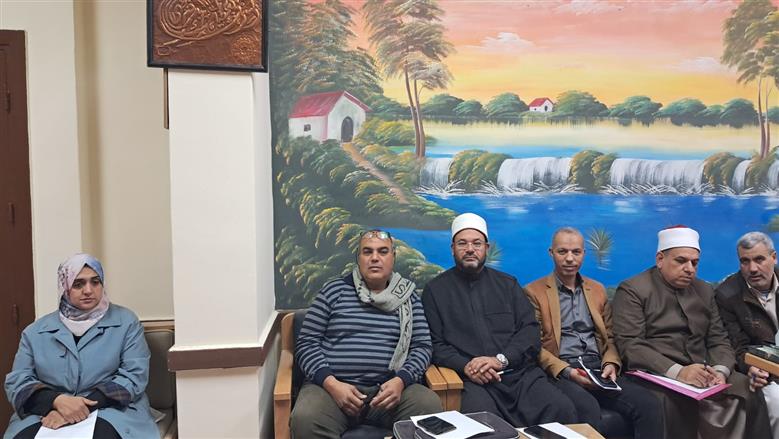 خلال لقاء رئيس منطقة مطروح الأزهرية مع المشرفين علي امتحانات الفصل الدراسي الأول بالمنطقة الأزهرية 