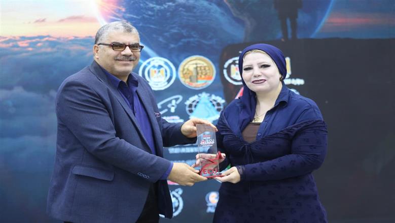 بحضور مئات الباحثين والطلاب .. الجامعة المصرية الصينية تحتفل باليوم العالمي لنظم المعلومات الجغرافية
