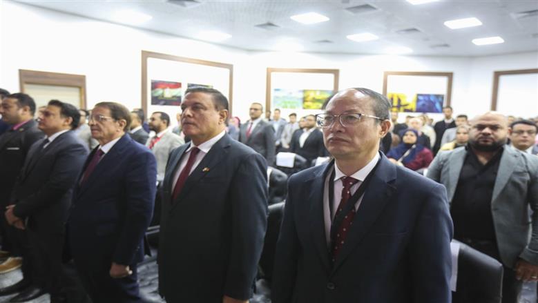 بحضور مئات الباحثين والطلاب .. الجامعة المصرية الصينية تحتفل باليوم العالمي لنظم المعلومات الجغرافية