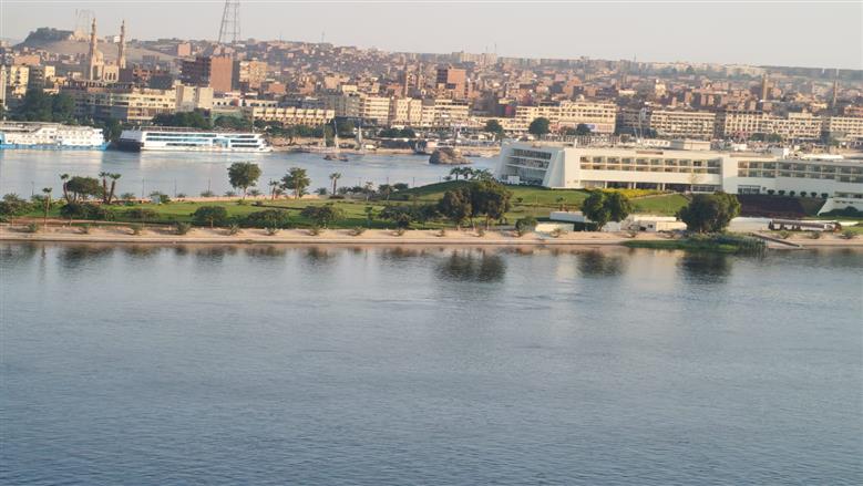 محافظ أسوان يصدر قرار تقسيم مراكز ومدن المحافظة الخاصة بالإيجار القديم