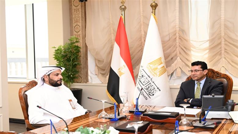 لقاء وزير الشباب بالوفد السعودي