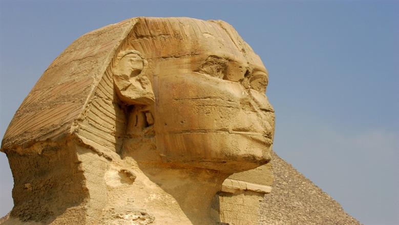 كيف خرج ذقن أبو الهول من مصر؟.. جزء صغير عاد للمتحف المصري بالتحرير