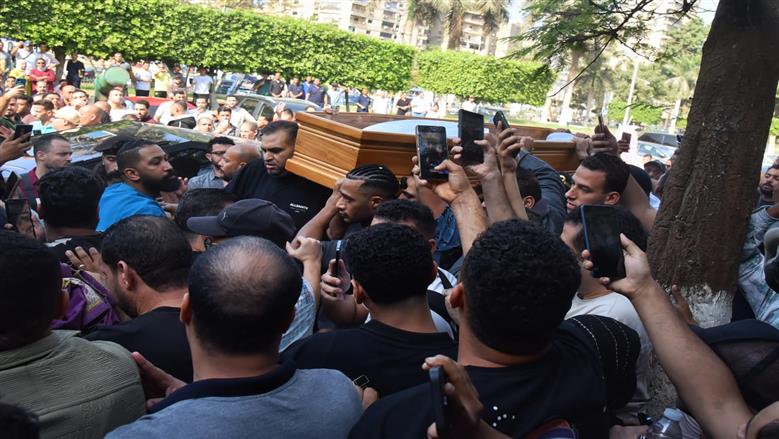 جنازة والد محمد رمضان 