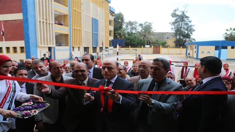 محافظ كفرالشيخ يفتتح أعمال تطوير مدرسة الشهيد أبو المجد القاضي الإعدادية بدسوق