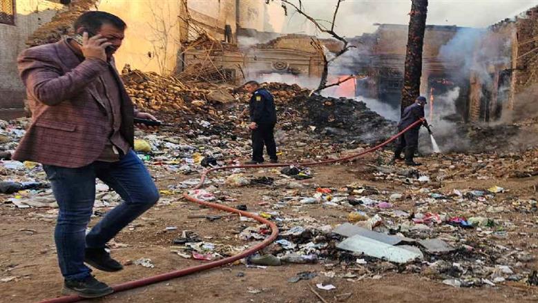 قوات الحماية المدنية تتمكن من السيطرة على حريق بمركز منفلوط في أسيوط