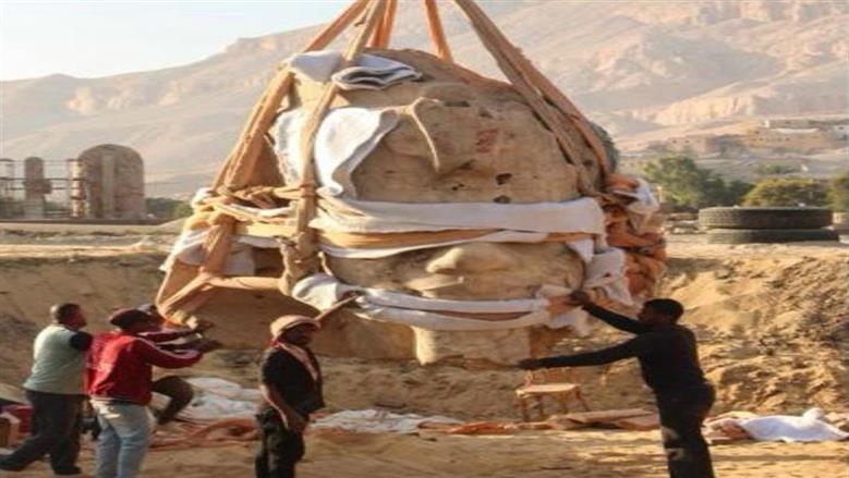 حدث أثري مهم في الأقصر.. رفع وتركيب تمثال ضخم للملك أمنحتب الثالث الأحد