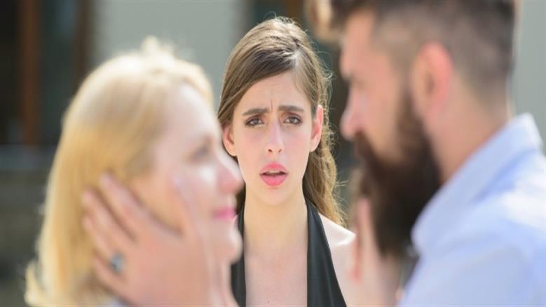«متزعليش لو اتجوز عليكي في الحلم».. تفسير رؤية «الضرة» في المنام لابن سيرين 