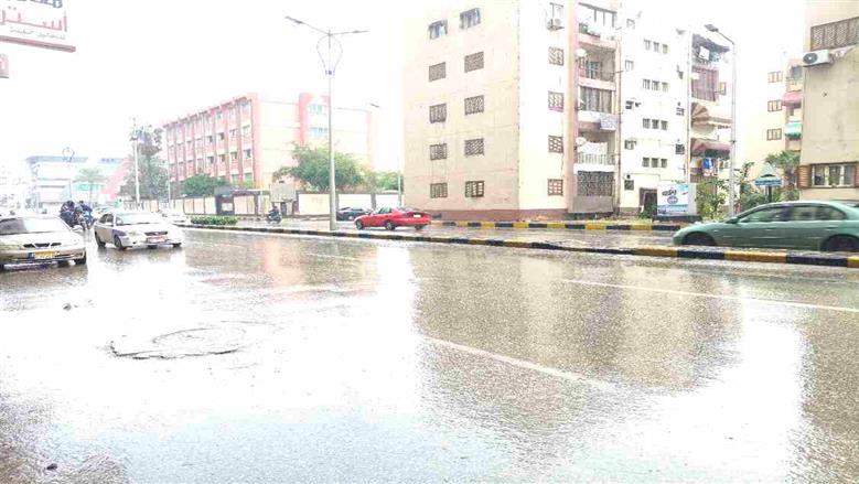 سقوط الأمطار الغزيرة على بورسعيد