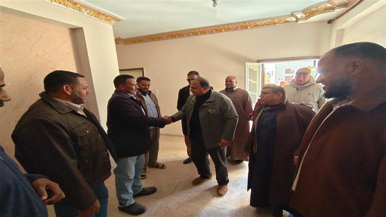 رئيس شركة مياه مطروح خلال متابعة محطات الرفع الرئيسيه بواحة سيوة