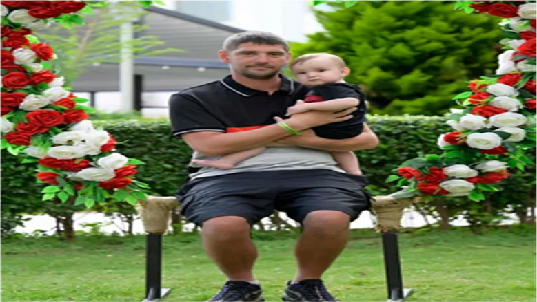 الطفل مع والده