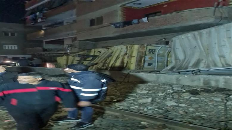 سقوط صناديق كونتر من قطار بطوخ