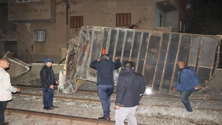 حادث حاويات قطار طوخ