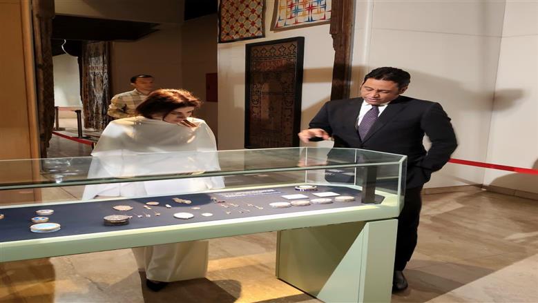 متحف الحضارة يستقبل وفودا رفيعة المستوى من منظمة اليونسكو ودولة أوزبكستان