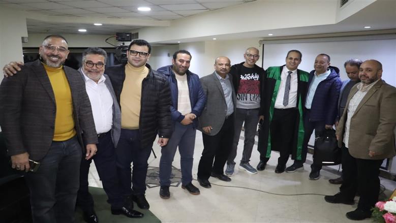 الكاتب الصحفي عصام الزيات يحصل على الماجستير بامتياز