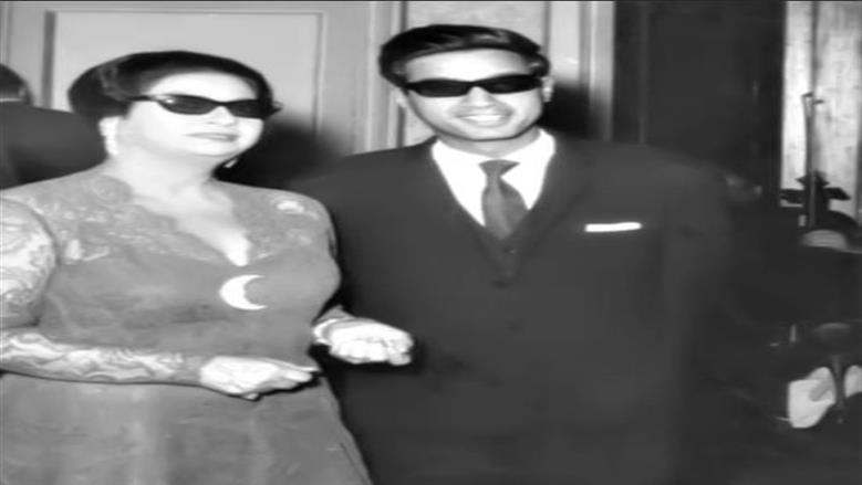 حين نزلت الست من المسرح.. فكري صالح يروي حكاية إنسانية نادرة لأم كلثوم 