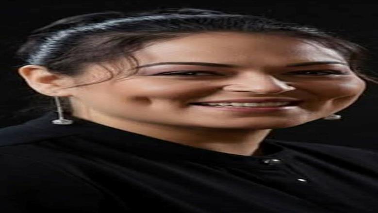 موعد ومكان جنازة نيفين مندور.. توفيت في حريق منزلها
