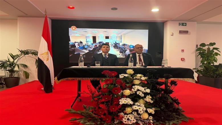 وزير العمل يلتقي الجالية المصرية في ميلانو