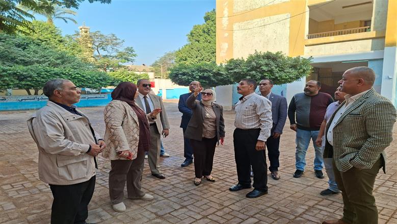 جولة مدير تعليم القاهرة