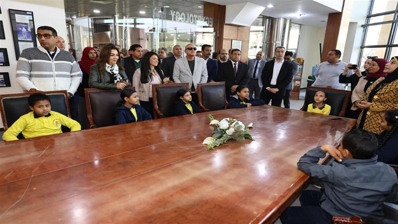 جولة داخل مكتبة مصر