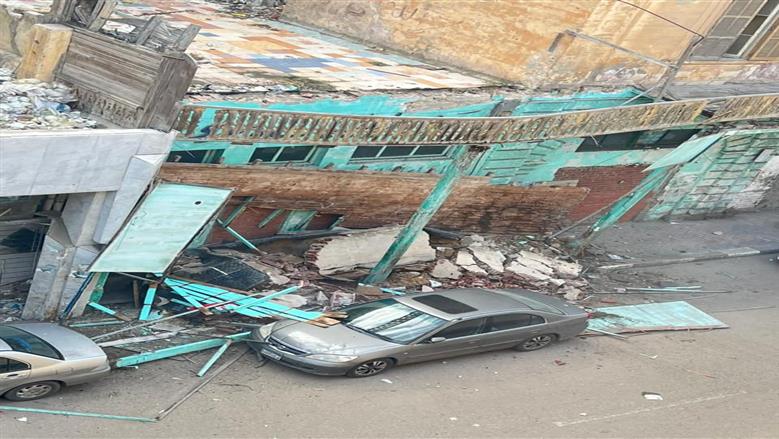انهيار عقار خشبي قديم ببورسعيد.. والحي: «خالٍ من السكان وصادر له قرار إزالة»