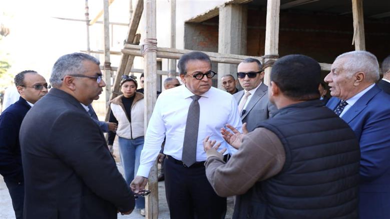 جولة وزير الصحة
