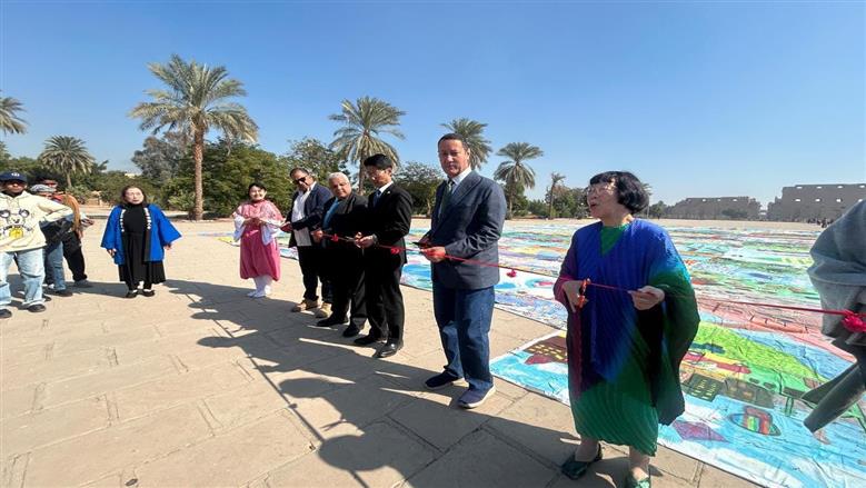 أكبر لوحة في الأقصر