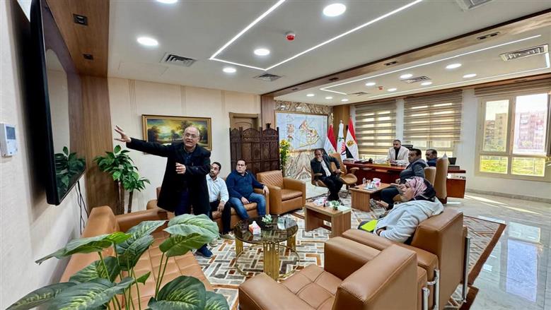 اجتماع رئيس جهاز مدينة العبور الجديدة