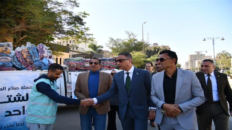 قافلة حملة «صُنّاع الدفا» لتوزيع 3 آلاف بطانية بالفيوم