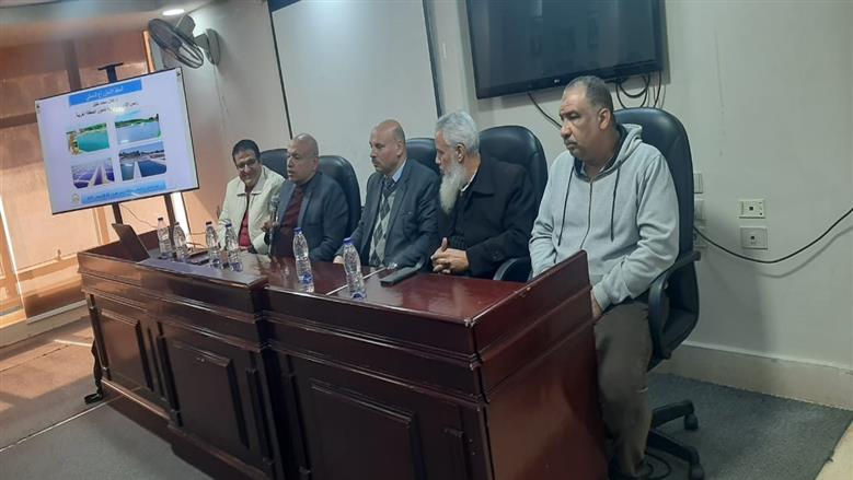 خلال فعاليات الدورة التدريبية الاستزراع السمكى بمكتبة مصر العامة بمطروح