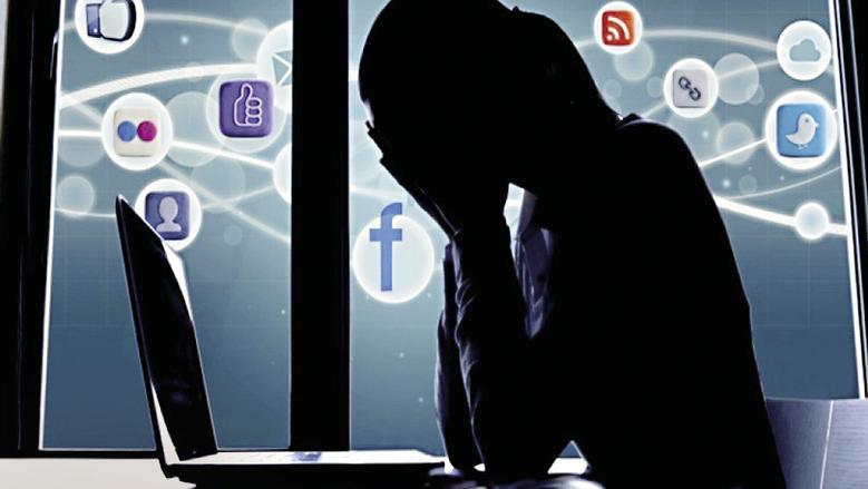  عقوبة انتهاك حرمة الحياة الخاصة في قانون جرائم تقنية المعلومات: حبس وغرامة