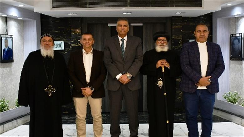 محافظ أسوان يوجّه بتسخير الإمكانيات لإنجاح زيارة البابا تواضروس الثاني